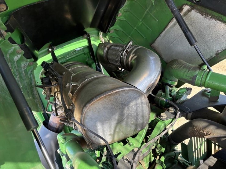 2018-john-deere-5075e-image-37
