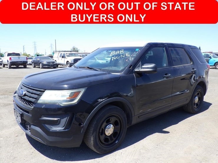 2016-ford-explorer-image-1