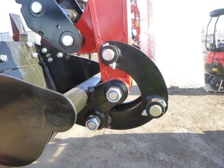 2025-tpm-16-hydraulic-excavator-image-11