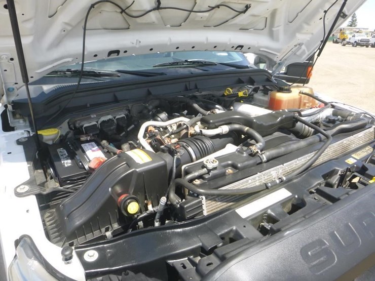 2015-ford-f550-image-22