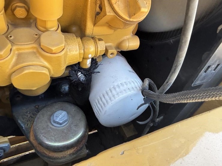 2018-caterpillar-305e2-hydraulic-excavator-image-52