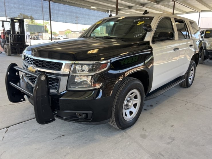 2018-chevrolet-tahoe-image-4