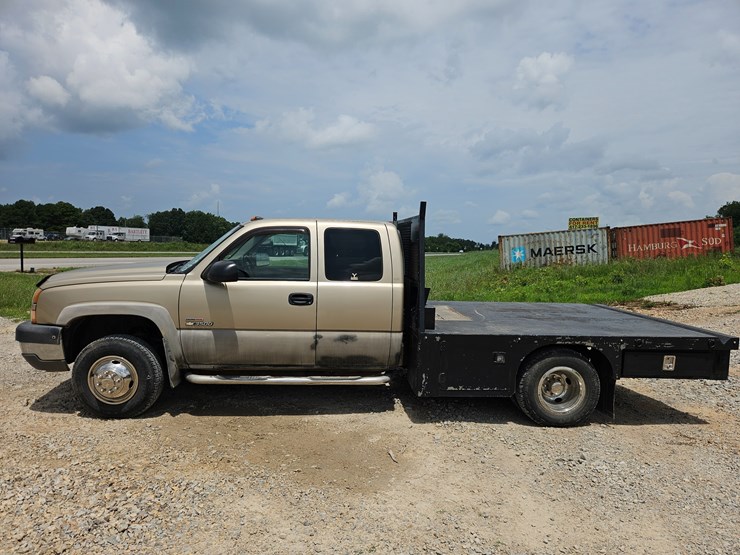 2005-chevrolet-silverado-3500-image-4