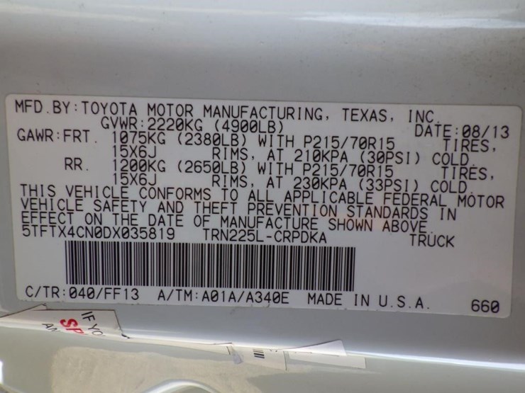 2013-toyota-tacoma-image-16