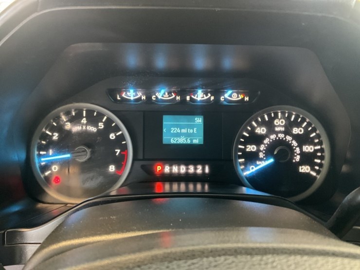 2016-ford-f150-image-16