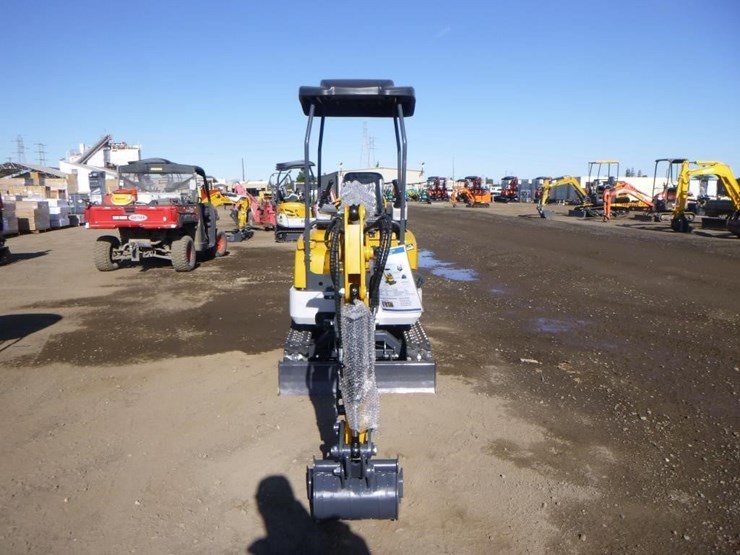 2025-sdlanch-sdle20-hydraulic-excavator-image-6