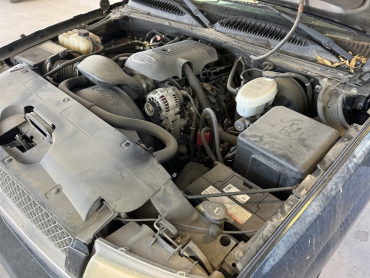 2004-chevrolet-silverado-1500-image-15