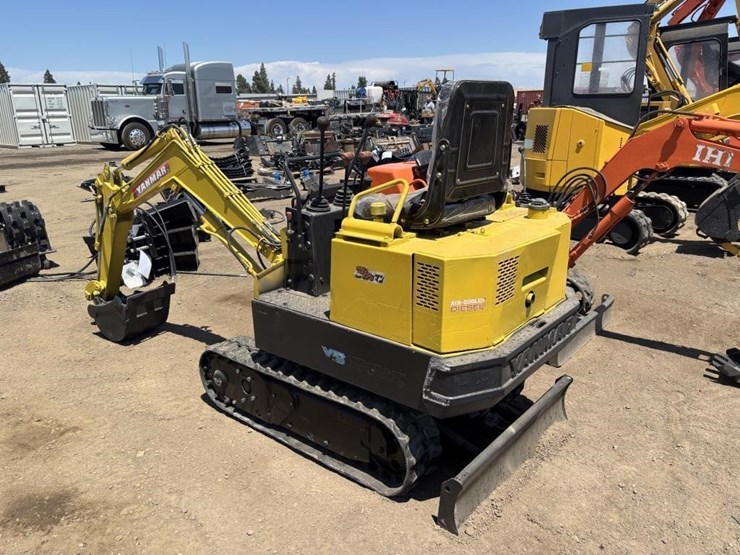 yanmar-yb01uz-hydraulic-excavator-image-4