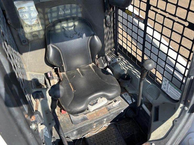 2013-bobcat-s630-image-19
