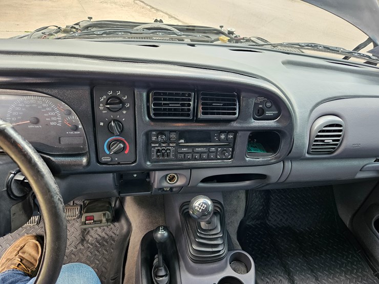 #18968-•-2002-dodge-ram-pickup-truck-image-66