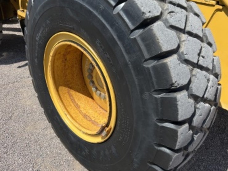 caterpillar-928g-image-8