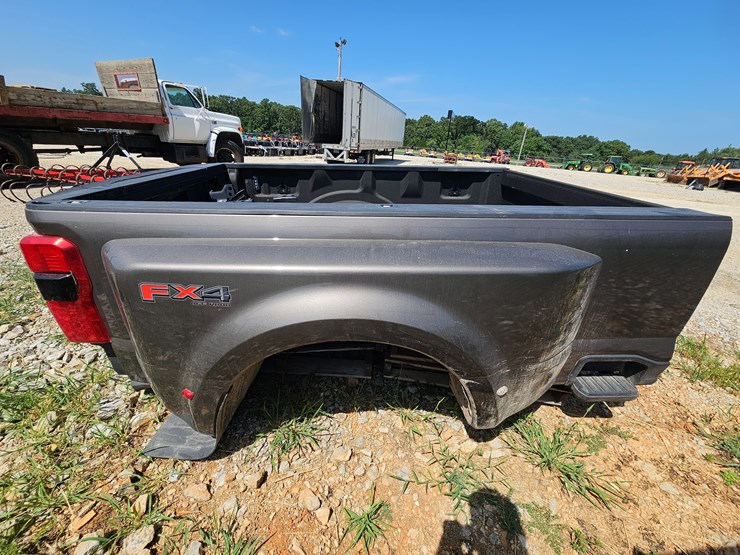 2023-ford-truck-bed-image-2