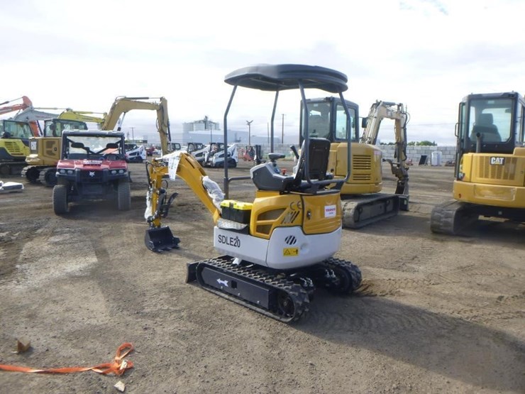 2025-sdlanch-sdle20-hydraulic-excavator-image-4