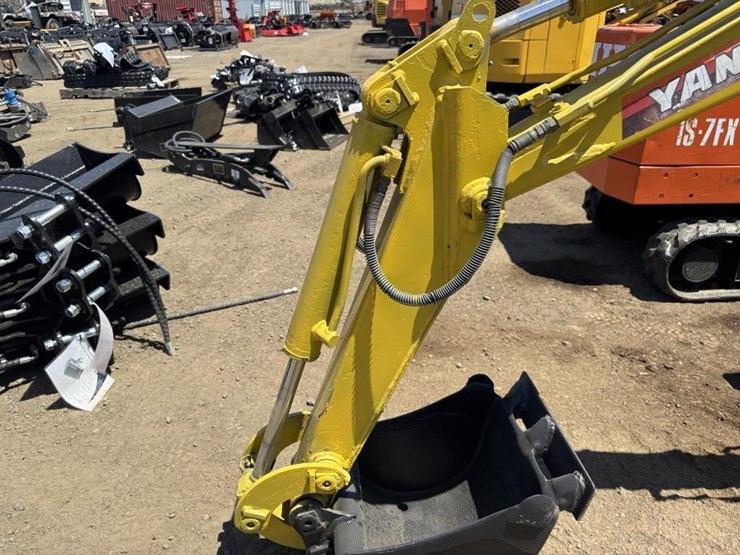 yanmar-yb01uz-hydraulic-excavator-image-9