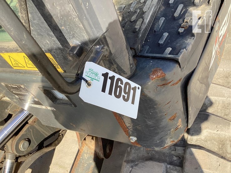 2022-bobcat-e60-image-25