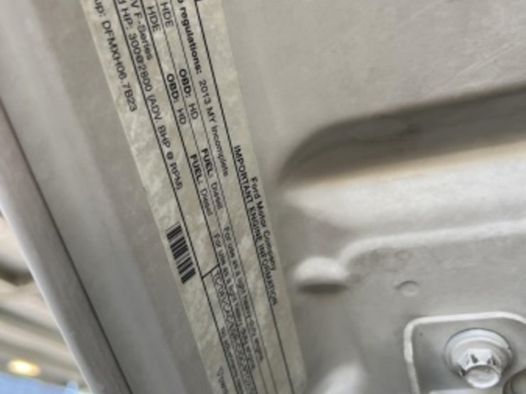 2013-ford-f550-image-14