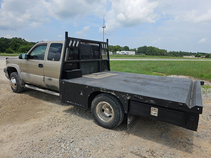 2005-chevrolet-silverado-3500-image-6