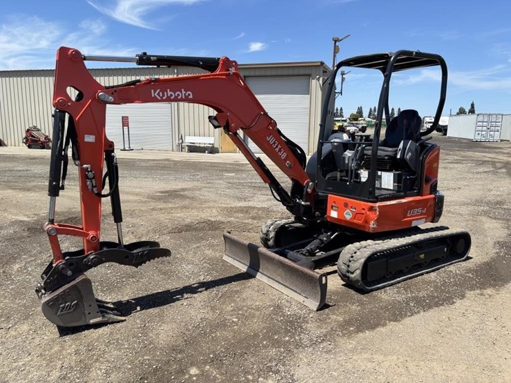 2021-kubota-u35-4-image-1