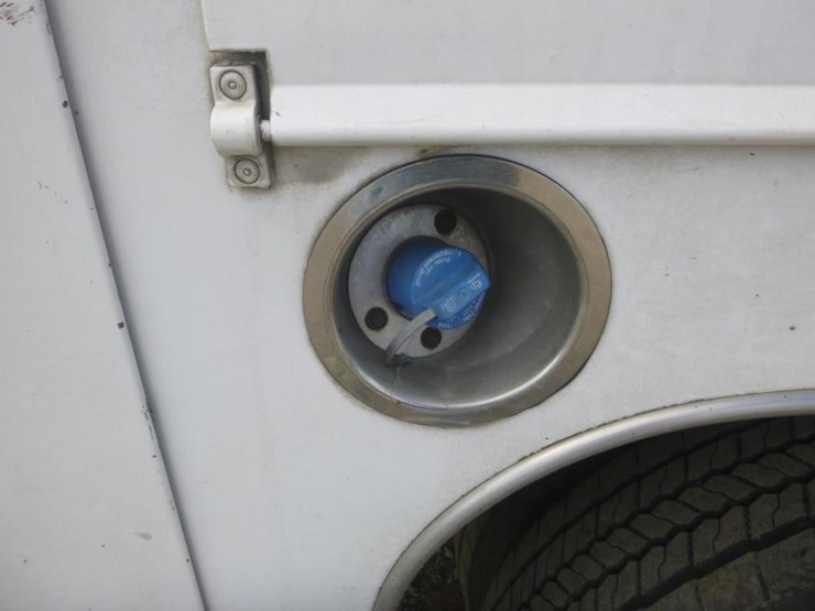 2013-ford-f450-image-17