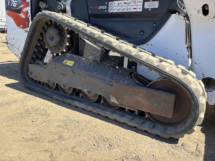 2021-bobcat-t76-image-17