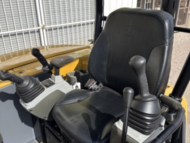 2019-caterpillar-305e2-cr-image-33