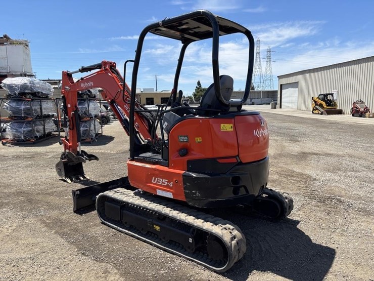 2021-kubota-u35-4-image-4