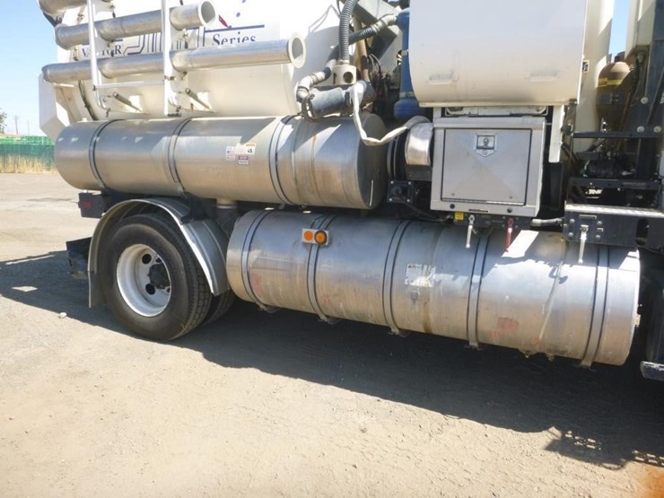 2000-vactor-2100-image-14