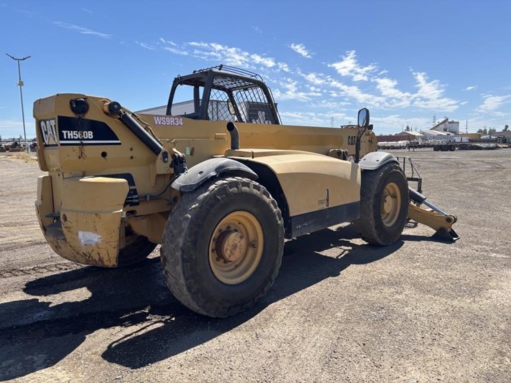 2004-caterpillar-th560b-image-3
