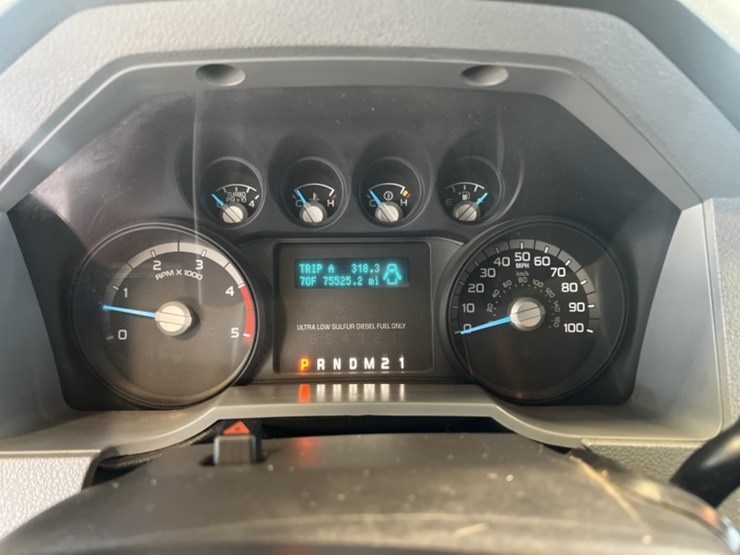 2013-ford-f550-image-18