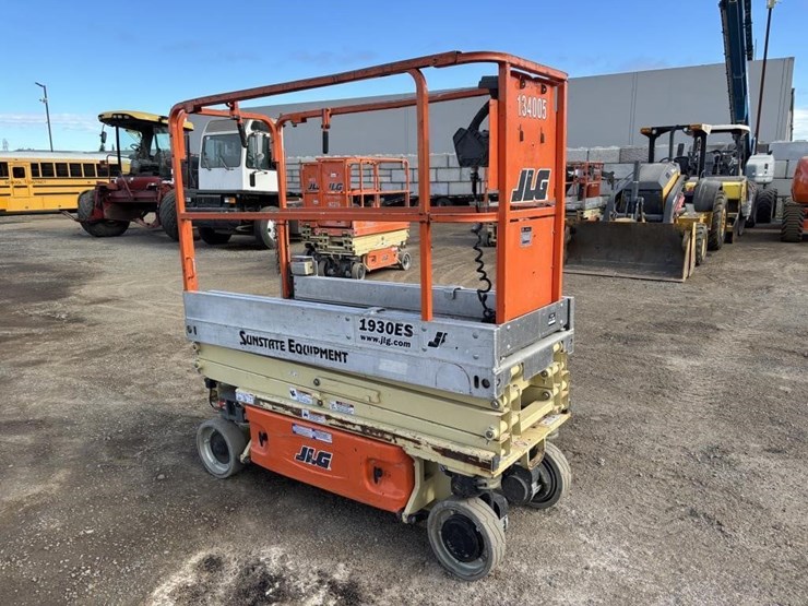 jlg-1930es-image-2