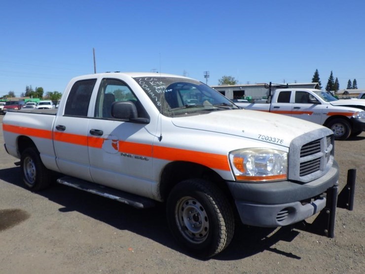 2006-dodge-ram-1500-image-3