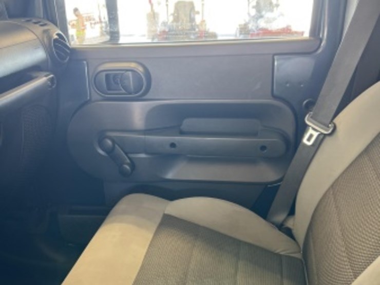 2008-jeep-wrangler-image-19