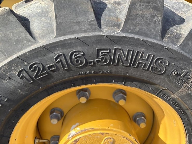 2020-deere-310l-ep-image-28