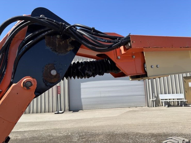 2013-jlg-600aj-image-15