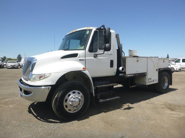 2012-international-durastar-4400-image-1