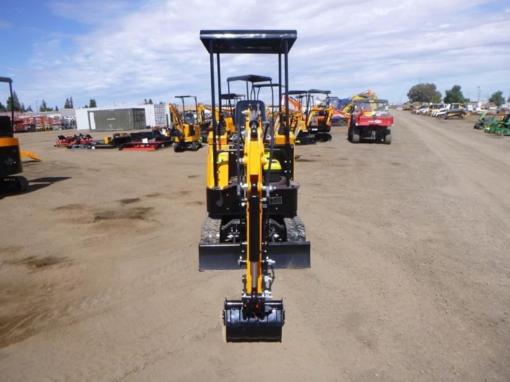 2025-vicsec-vc15j-hydraulic-excavator-image-6