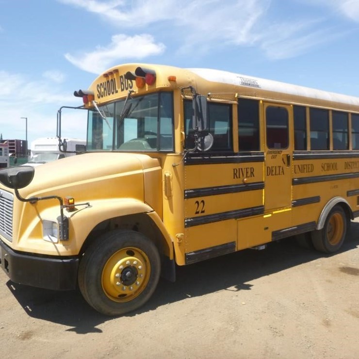 2003 FREIGHTLINER FS65