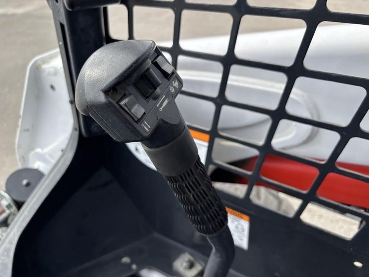 2018-bobcat-s550-image-24