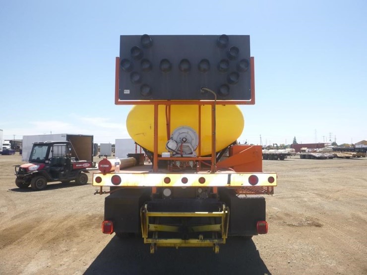 2000-freightliner-fc70-image-6