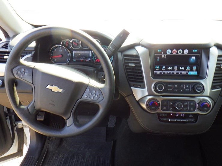 2018-chevrolet-tahoe-image-9