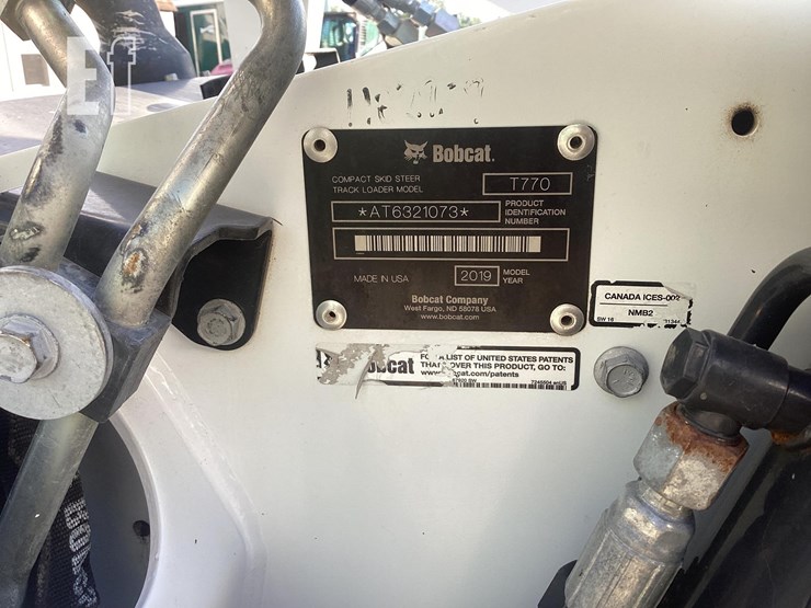 2019-bobcat-t770-image-21