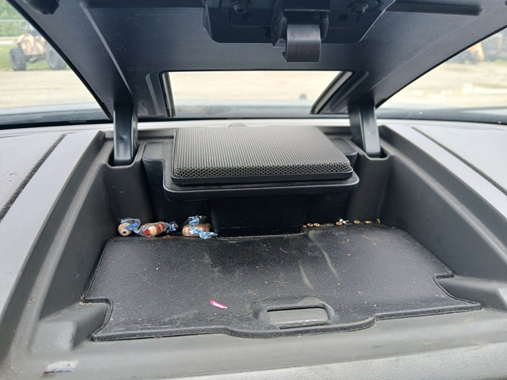#20656-•-2012-ford-fusion-passenger-car-image-34