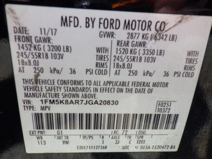 2018-ford-explorer-image-16