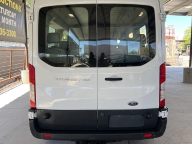 2017-ford-transit-image-6