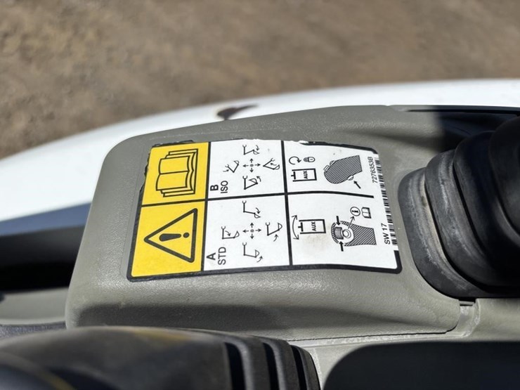 2019-bobcat-e26-image-32
