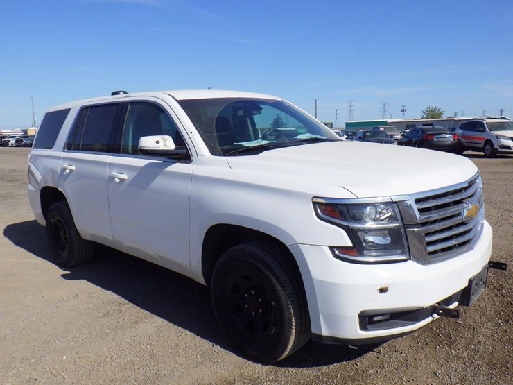 2020-chevrolet-tahoe-image-3