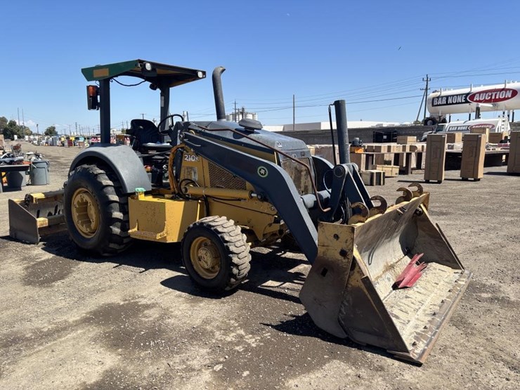 2014-deere-210k-image-2