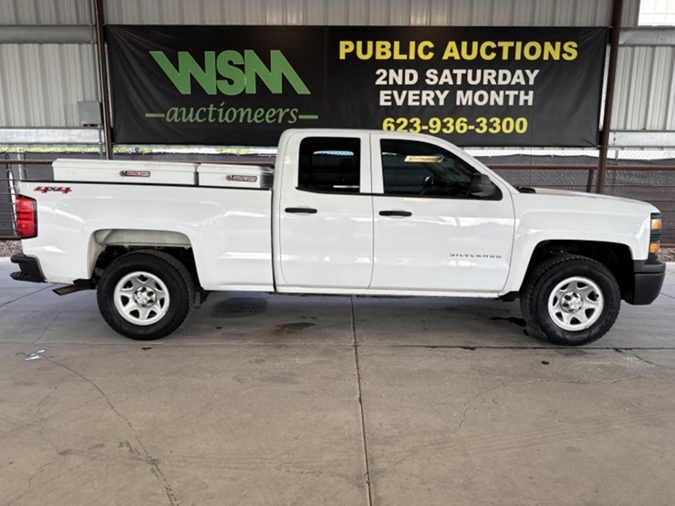 2015-chevrolet-silverado-1500-image-1