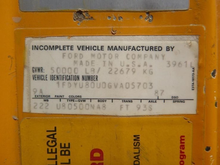 1986-ford-8000-image-19