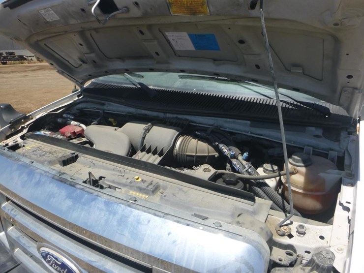 2014-ford-e450-image-12